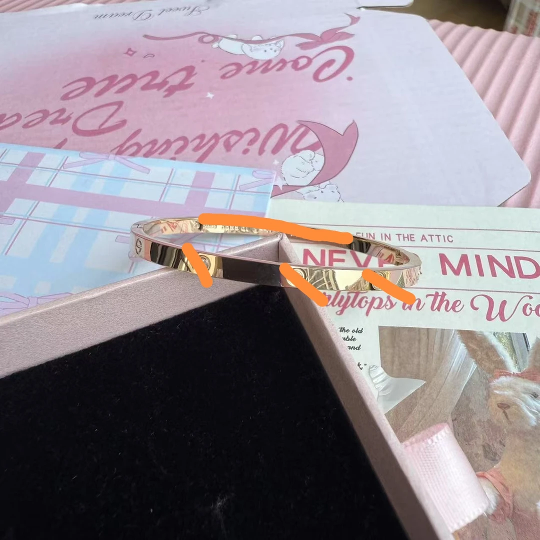 钛钢手镯 玫瑰金窄版四钻六钉可开口手镯063