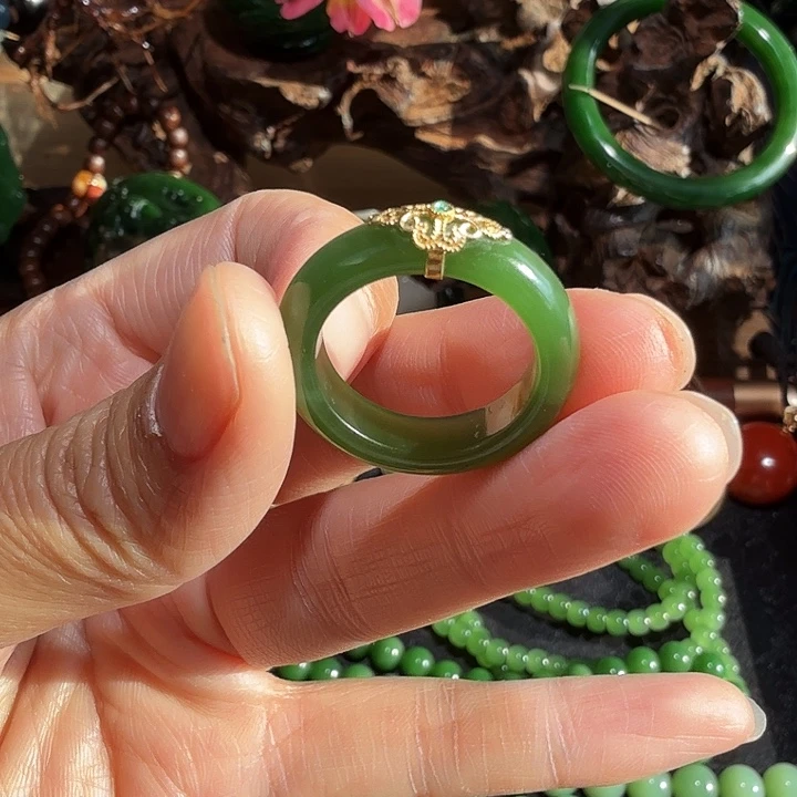 和田玉（碧玉）18K金镶嵌戒指俄碧 猫眼