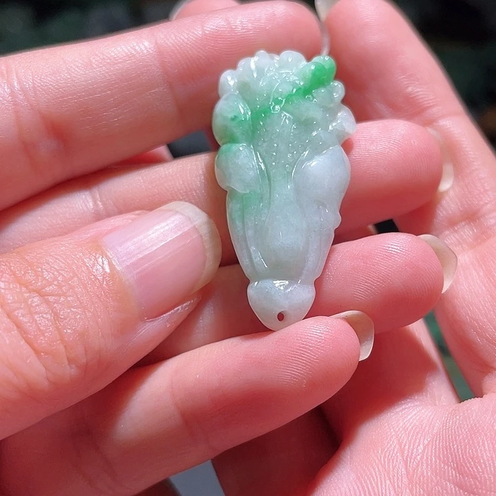颈饰未镶嵌翡翠天