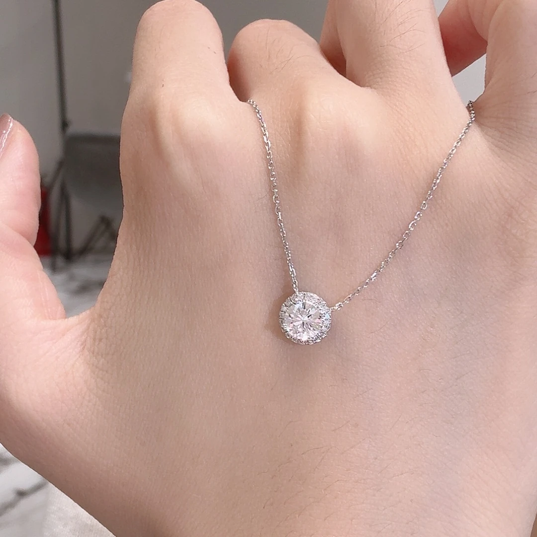 18K金镶嵌实验室培育钻石耳饰