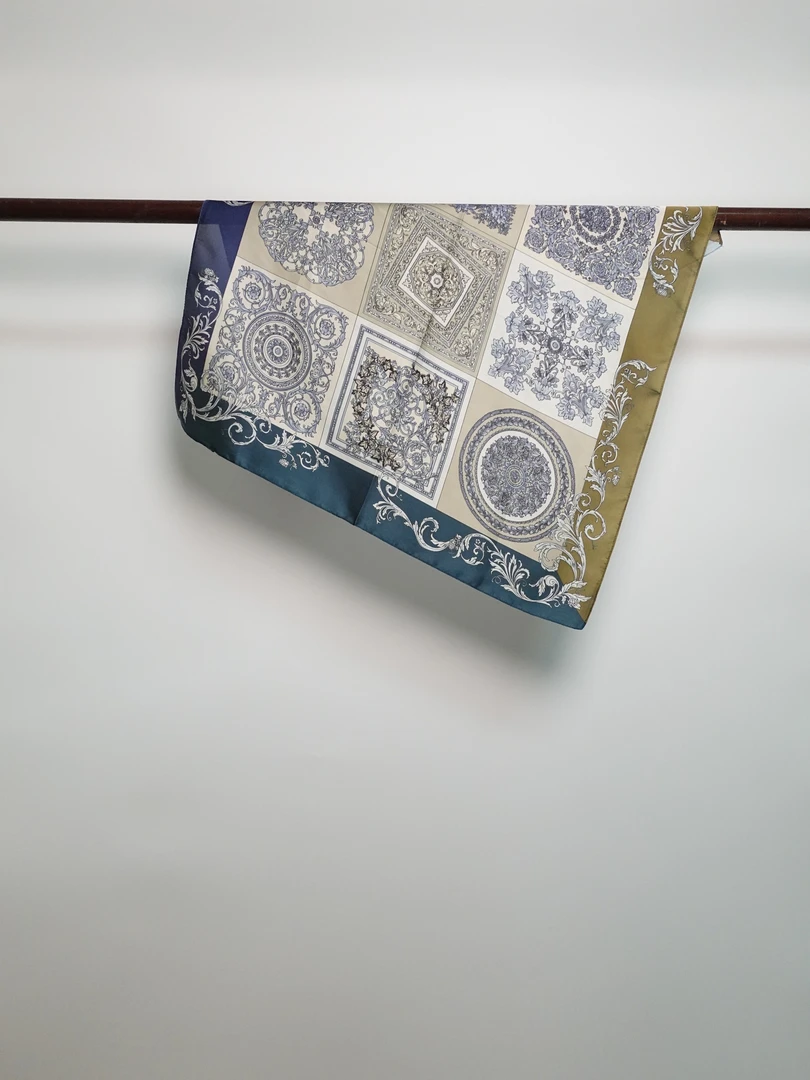 70x70cm珍珠缎丝巾女士小方巾38支数ZHIYE0069