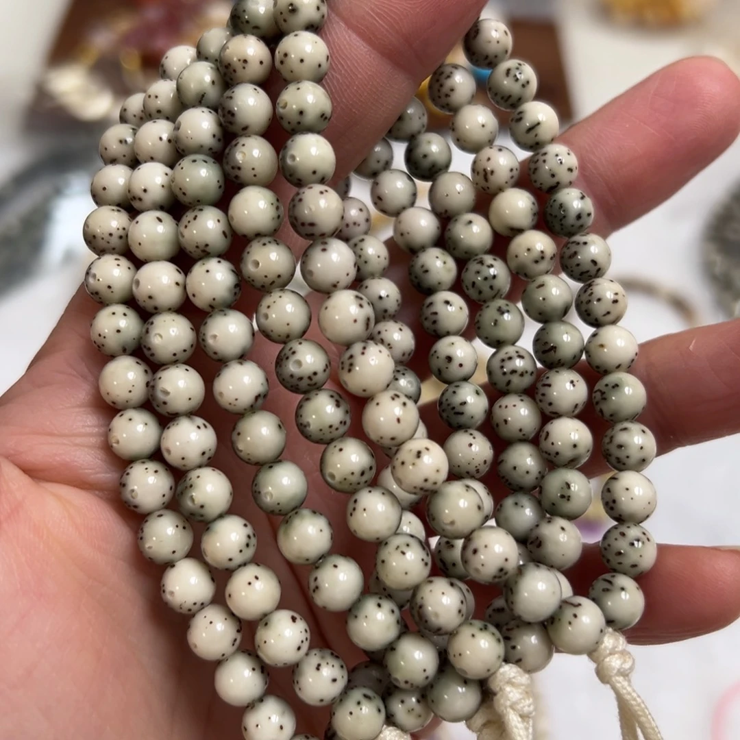 星月菩提吊坠同枝果 7毫米石玉料油性好 带月