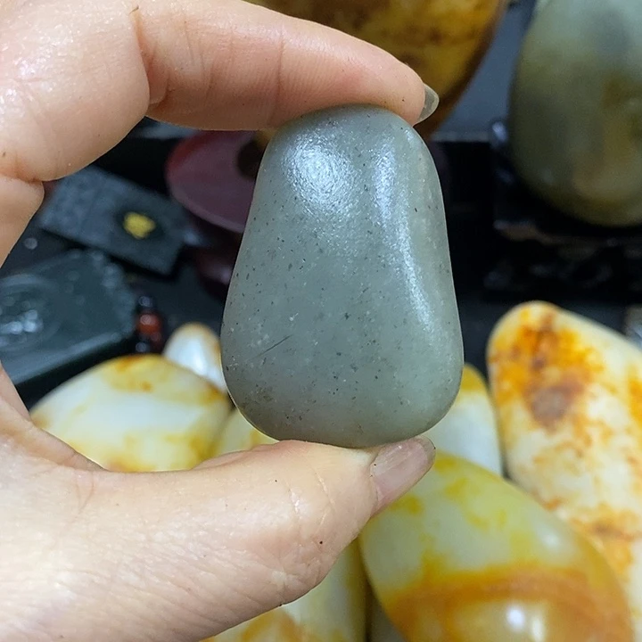未镶嵌和田玉（糖玉）挂件