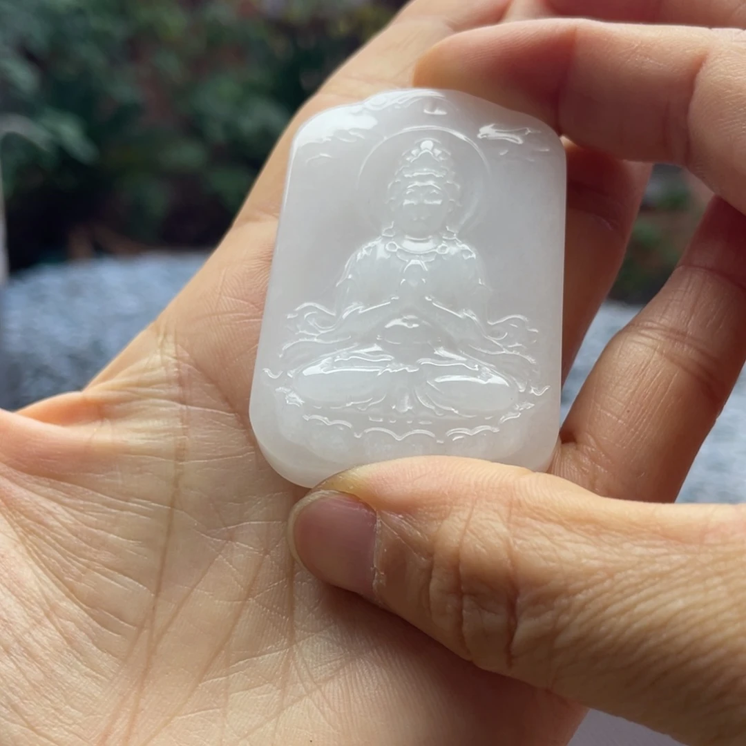 石英质玉未镶嵌颈饰金丝玉精品观音