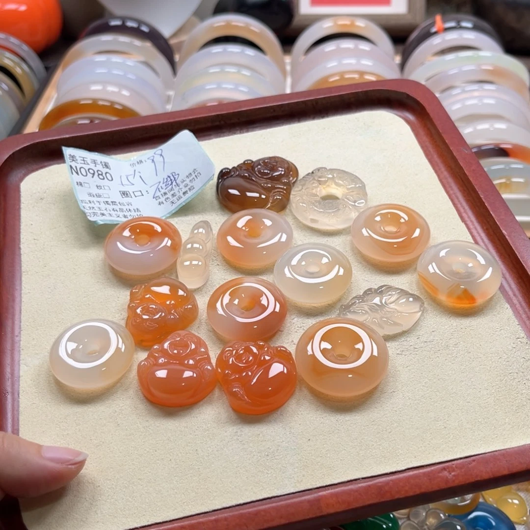 手镯玛瑙/玉髓未镶嵌0980