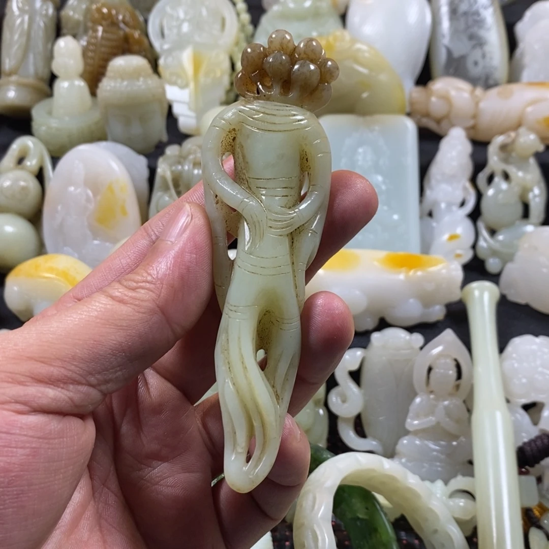 和田玉颈饰未镶嵌