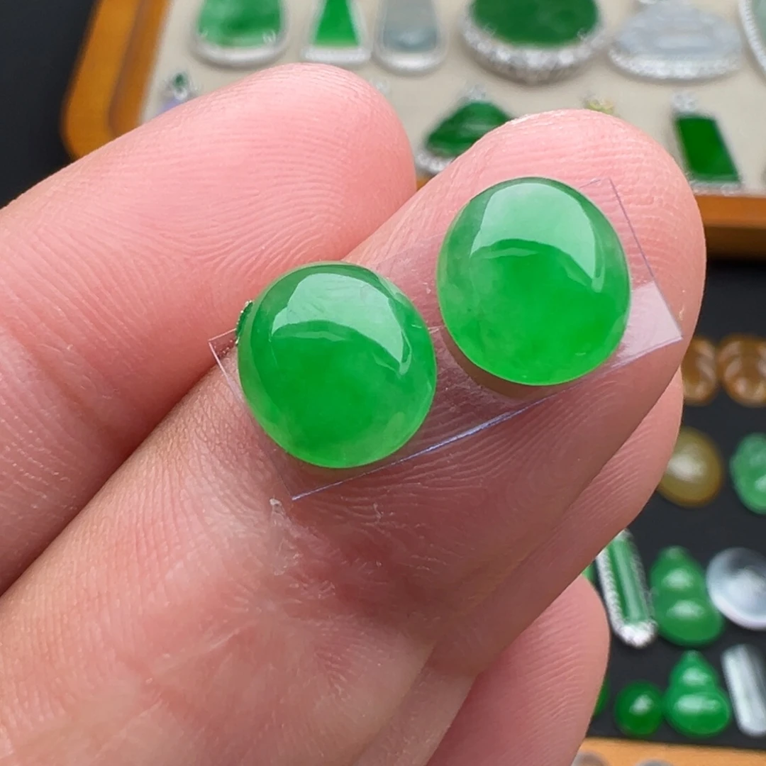 翡翠未镶嵌颈饰蛋面8.4