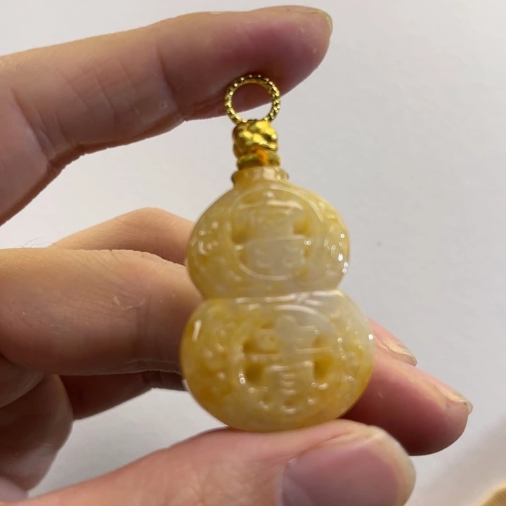 翡翠吊坠(赠链)未镶嵌代编织