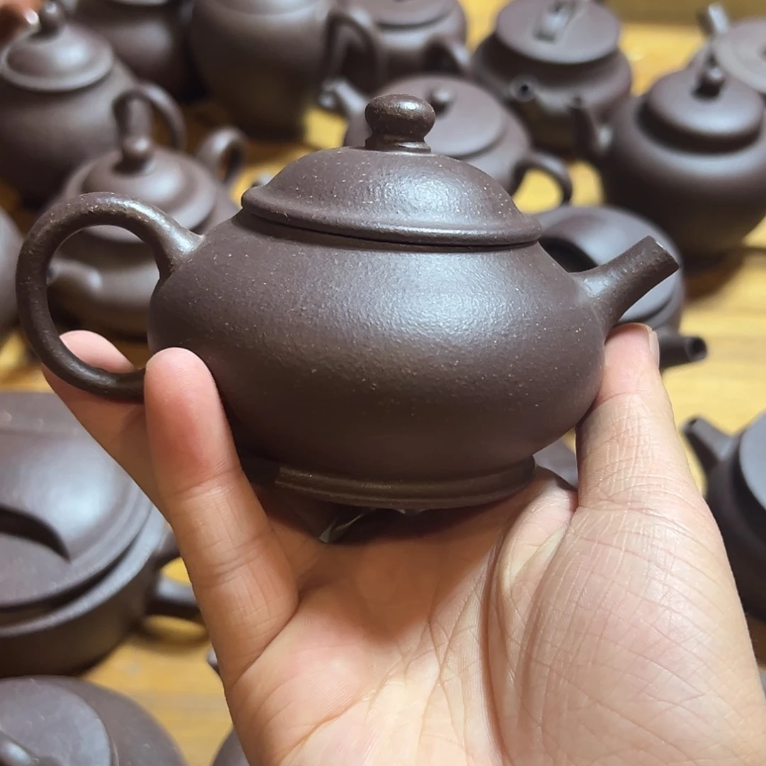 茶壶紫砂紫砂的味道很