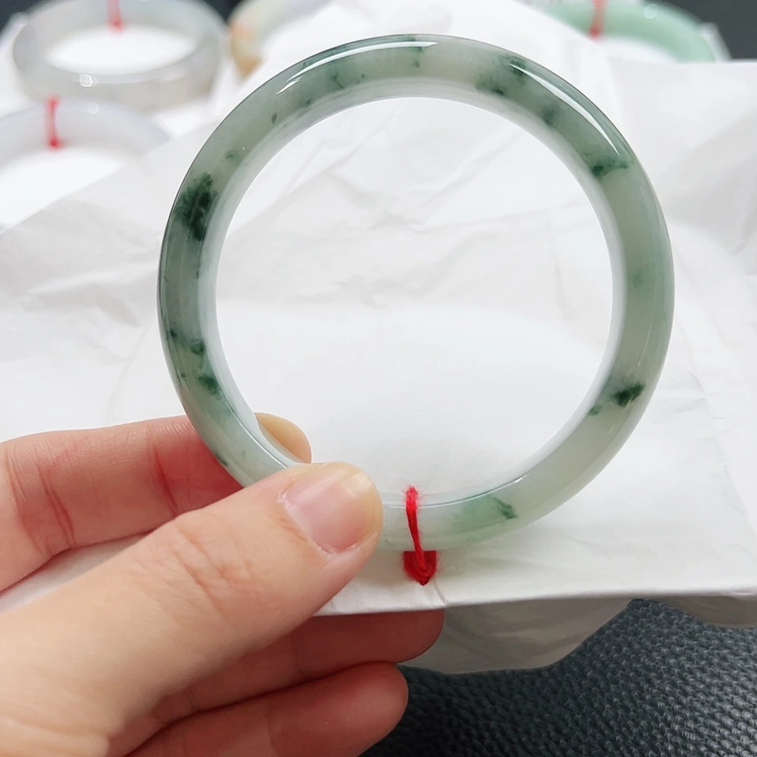 翡翠未镶嵌手镯天然翡翠A货 59正圈 飘花