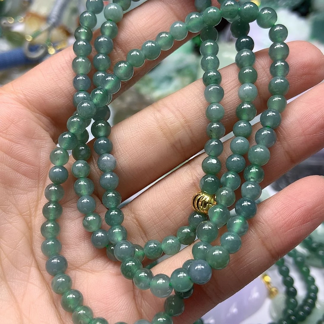 翡翠颈饰未镶嵌天然翡翠