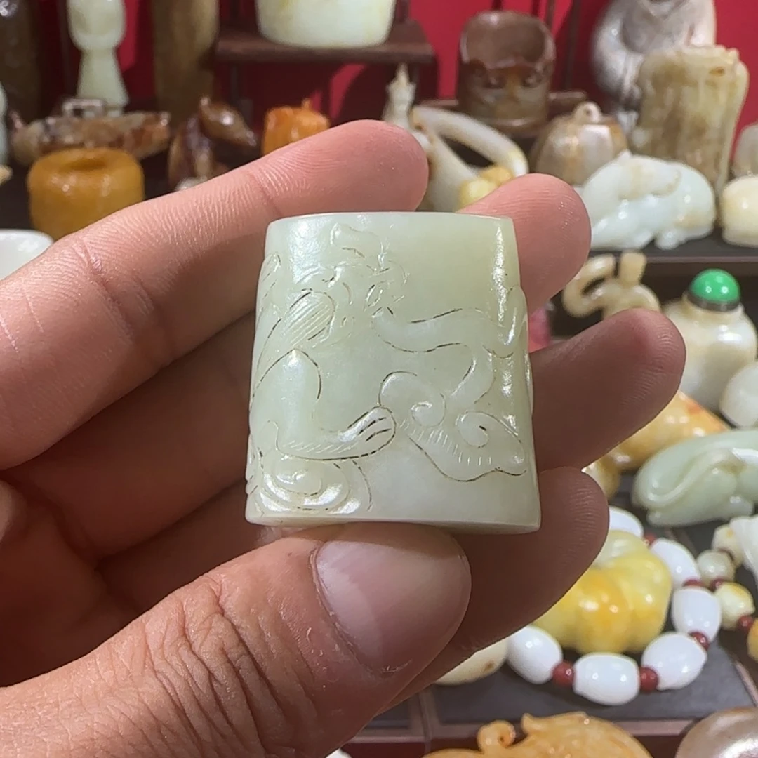 和田玉未镶嵌把件用*