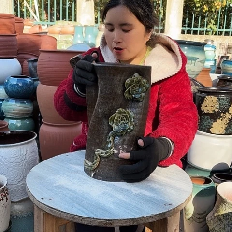 口17高30瑕疵一个子。