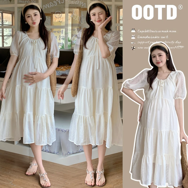 【Liner】孕妇装春夏2025年新款杏色蕾丝重工刺绣短袖连衣裙宽松版