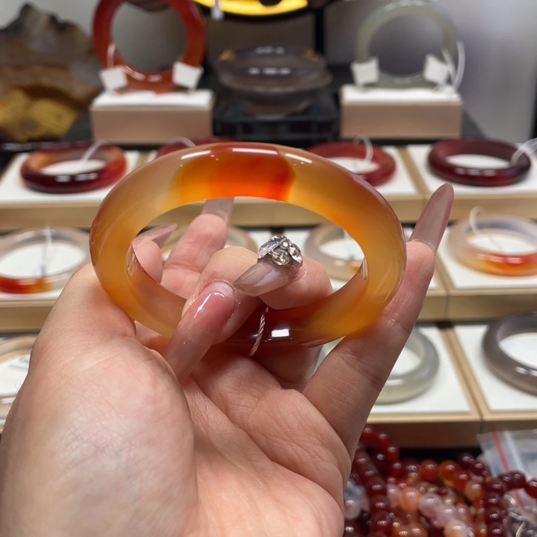 玛瑙/玉髓未镶嵌手镯