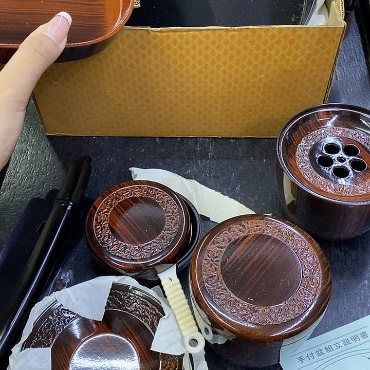 孟***哥玲珑堂精品百货商行