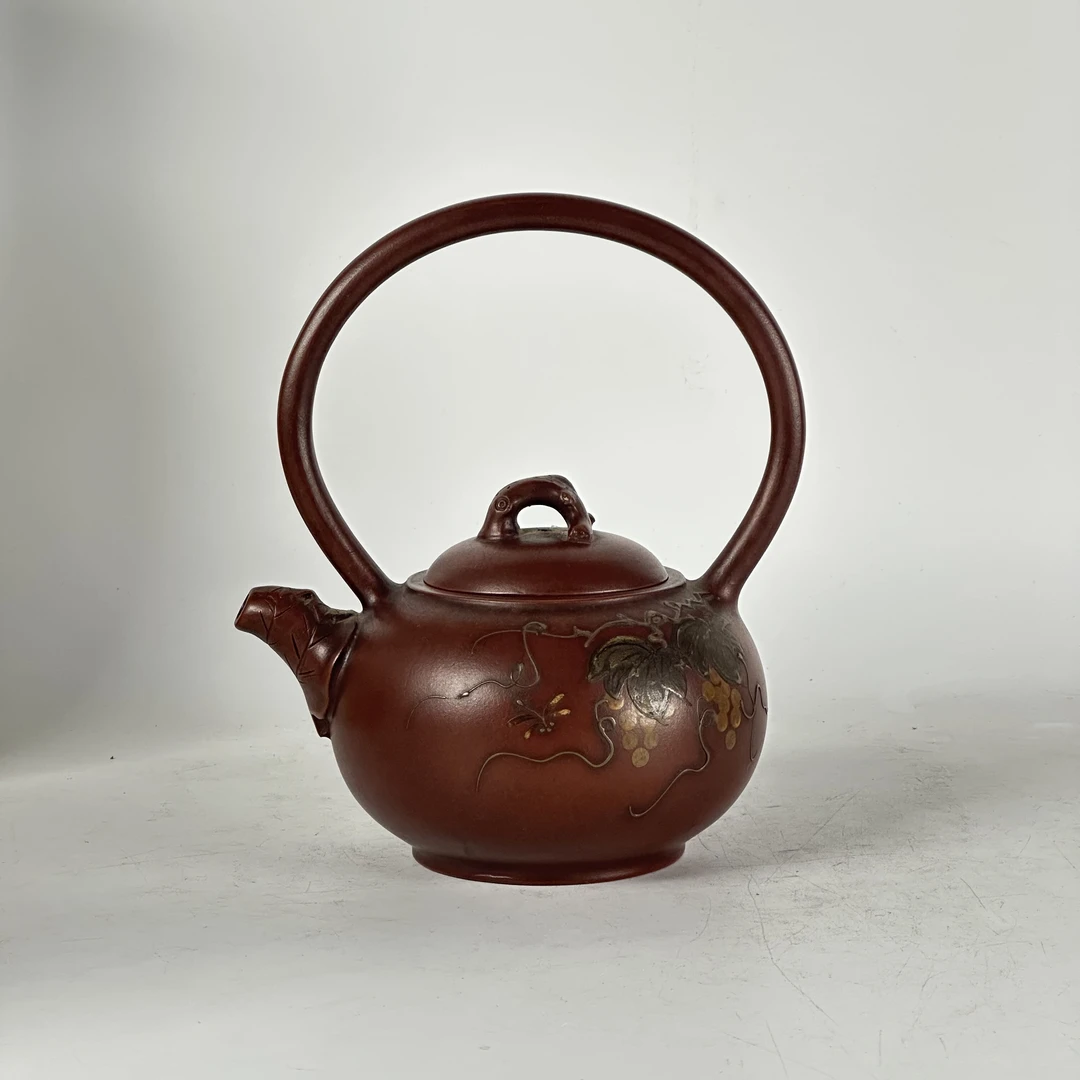 磨砂茶壶收藏鉴赏