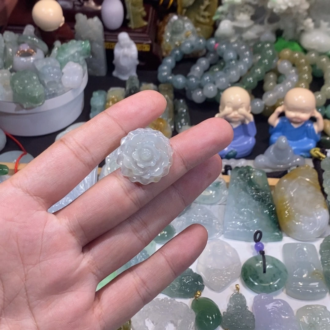 翡翠未镶嵌吊坠(不含链)玫瑰花