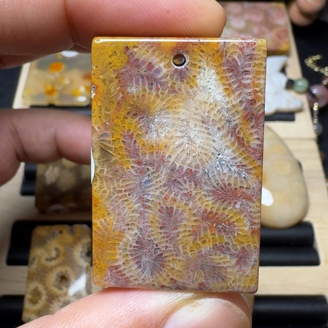 硅化玉未镶嵌纯天然色有机玉石保真色