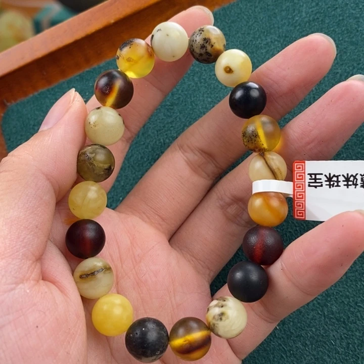 未镶嵌琥珀珠宝奇石