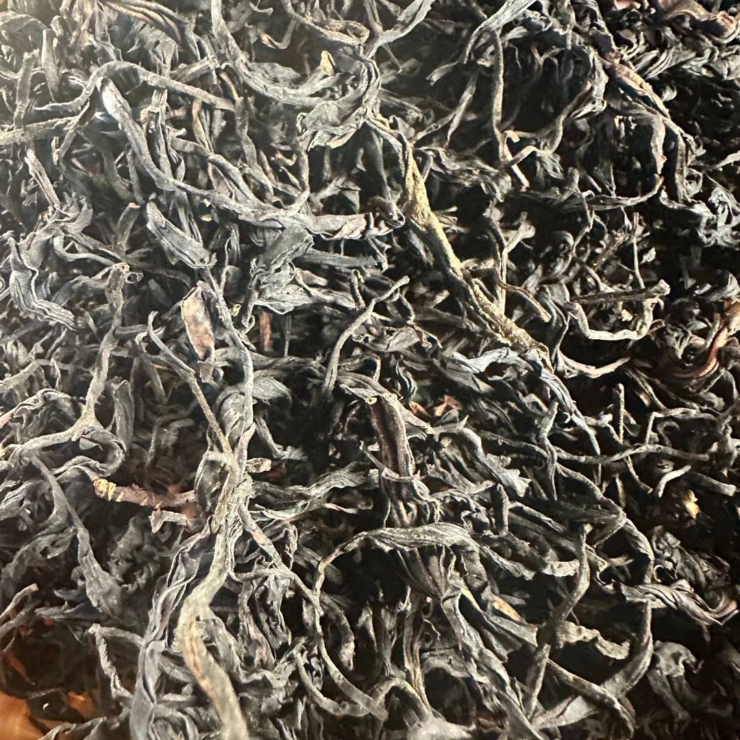 【32】2-16    2023年  邦改古树 藤条晒红  200g