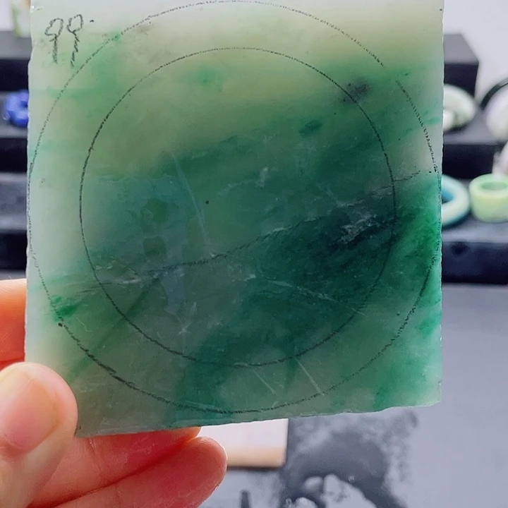 石英质玉未镶嵌手镯定制