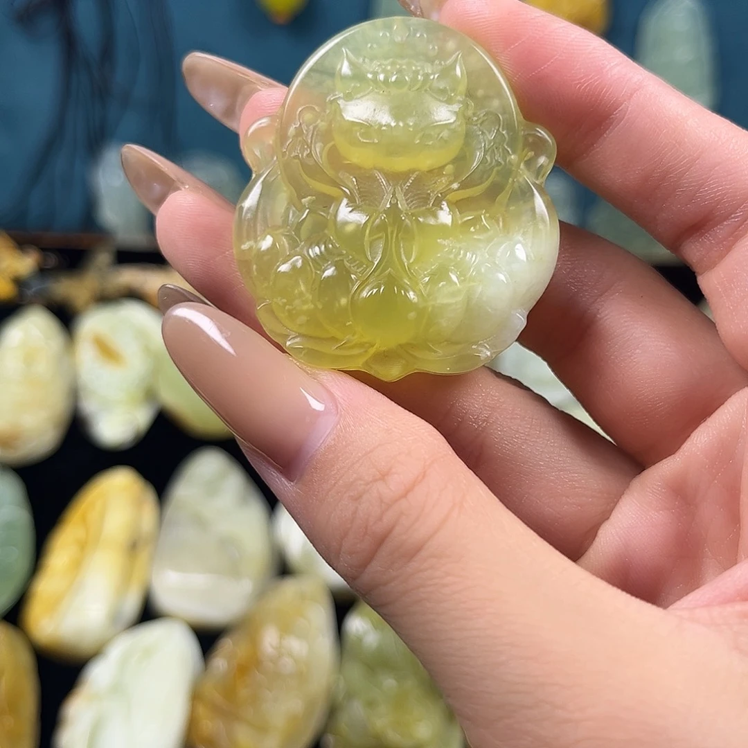 合金蛇纹石玉颈饰
