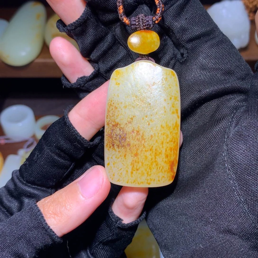 开***1颈饰未镶嵌和田玉