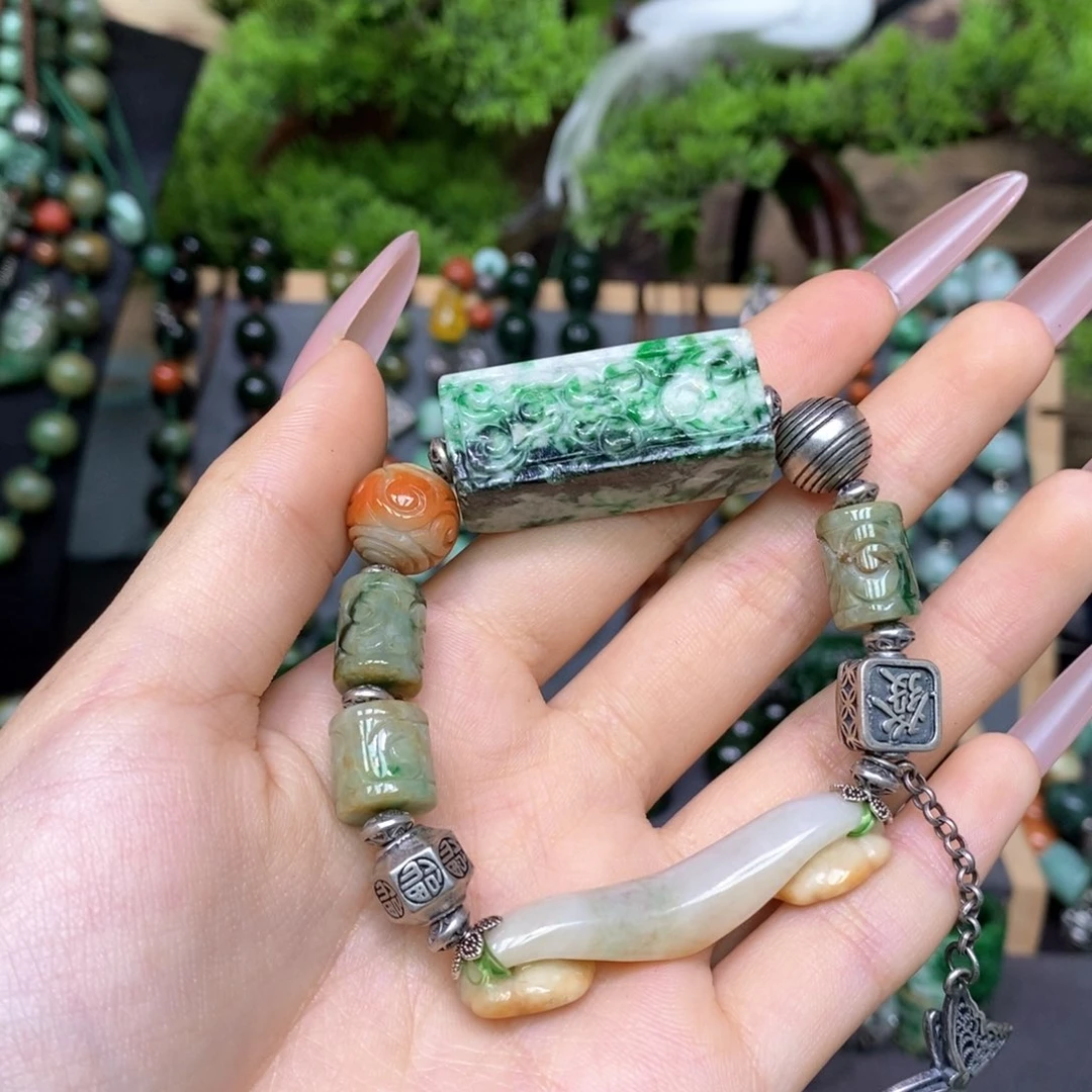 翡翠手链未镶嵌漂亮美眉