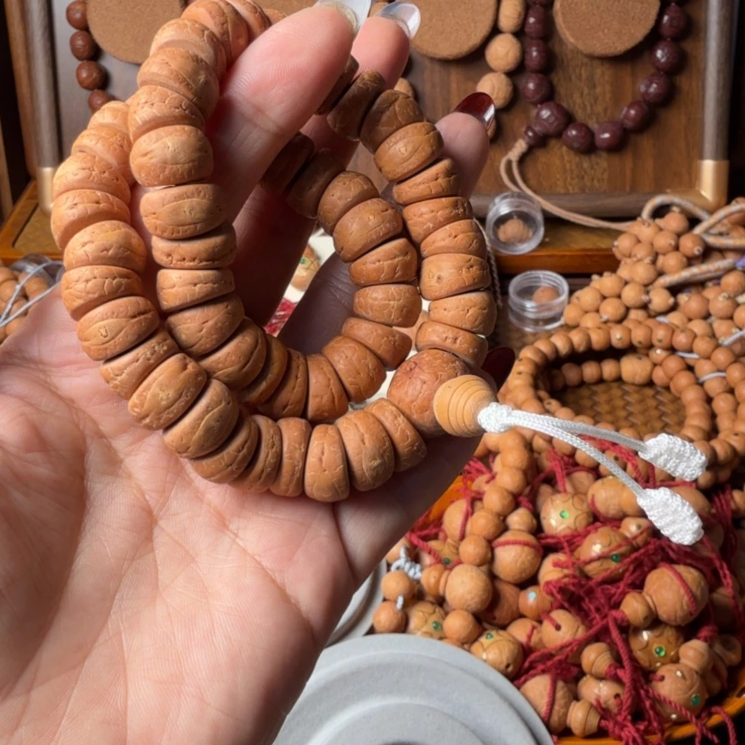 七***.凤眼菩提把件大肠