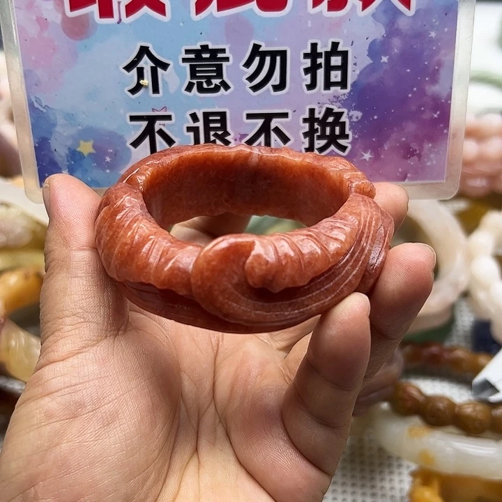 未镶嵌手镯石英岩玉