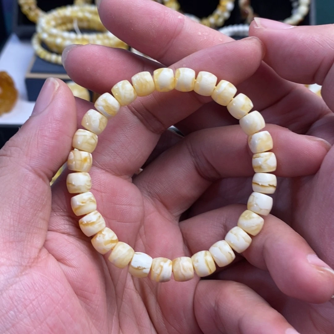 蜜蜡未镶嵌裸石8mm瓷白花虎皮纹