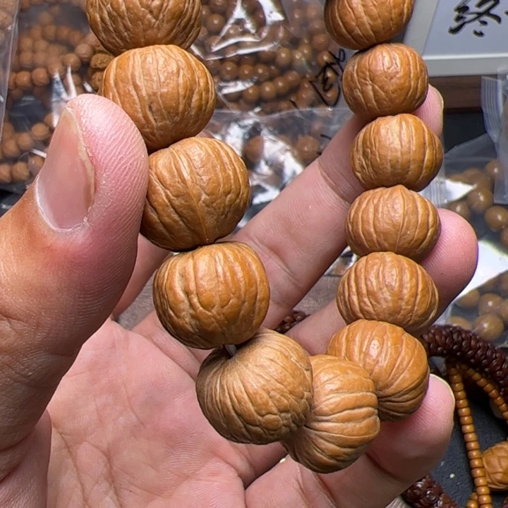 永****猴头核桃吊坠啦啦啦啦