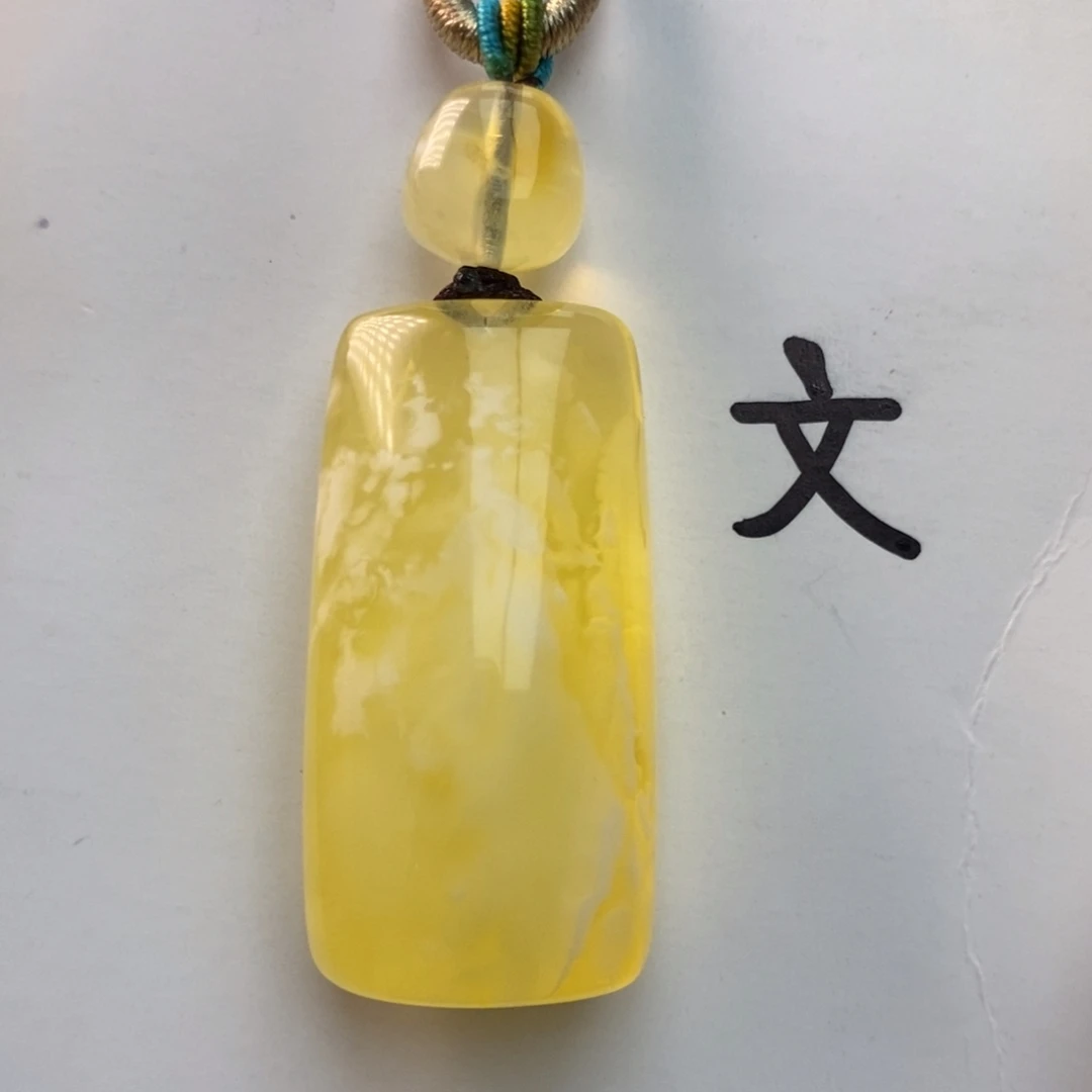未镶嵌琥珀珠宝奇石12