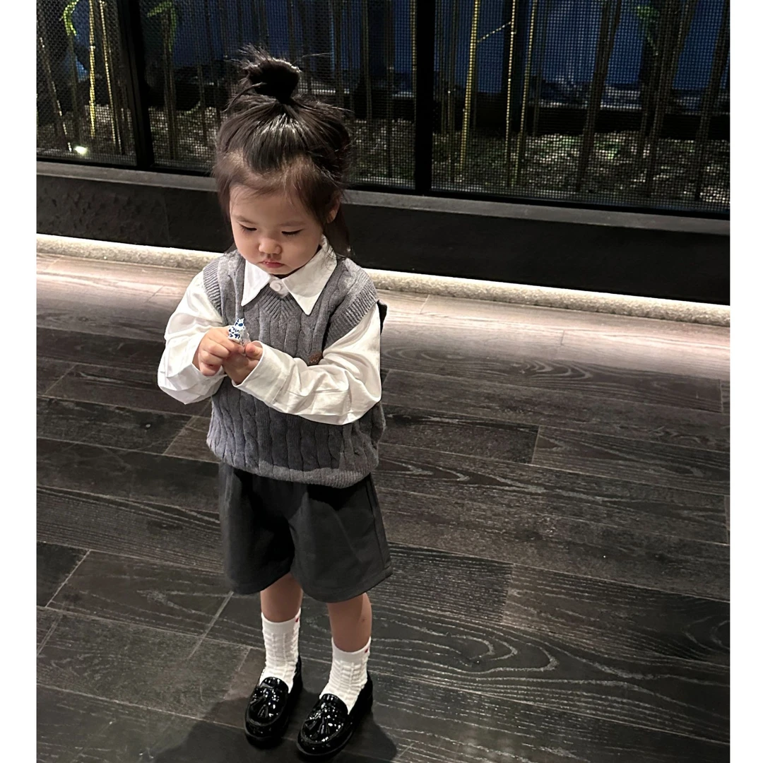壹妈韩版童装女童秋装套装洋气儿童针织马甲背心白色衬衫休闲短裤