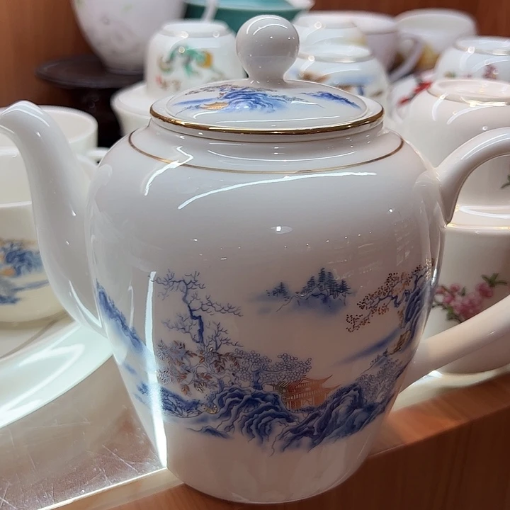 陶瓷茶壶哈哈哈哈哈