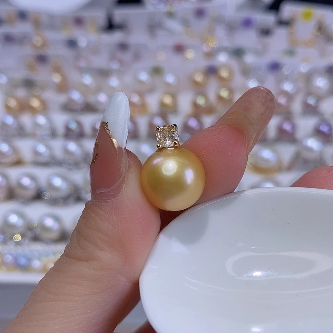 淡水珍珠合金颈饰