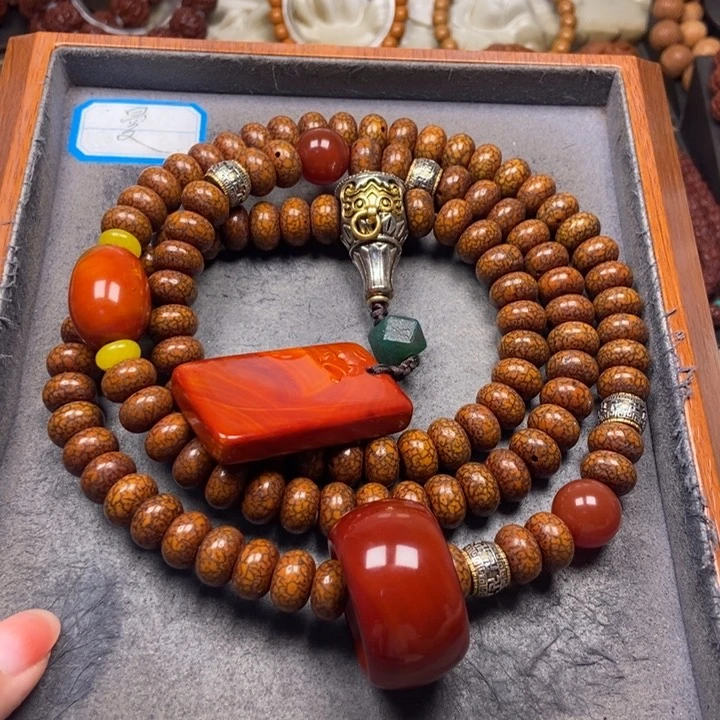 星月菩提吊坠菩提