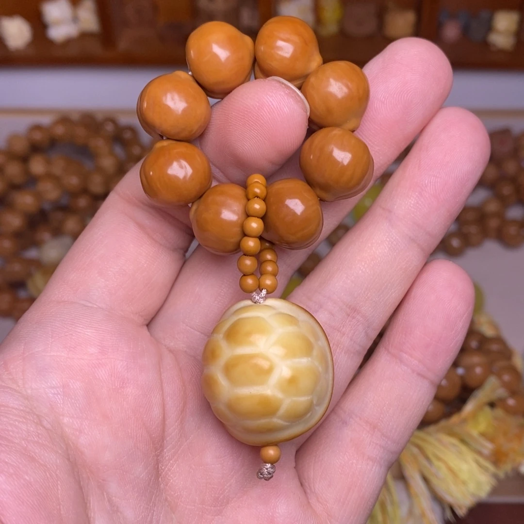 猴头核桃吊坠全品屁桃➕富甲手捻