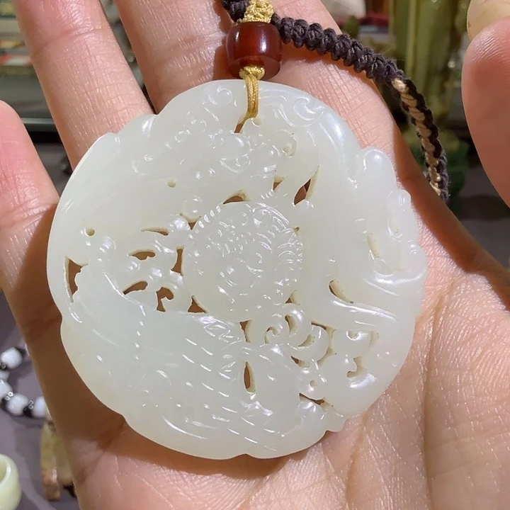 风***国和田玉（糖玉）未镶嵌颈饰