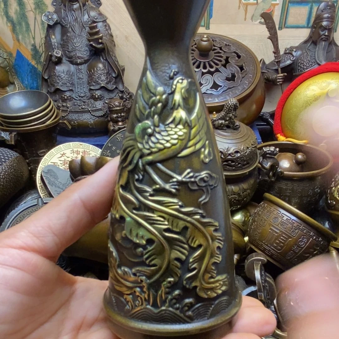 铜器摆件做工精良