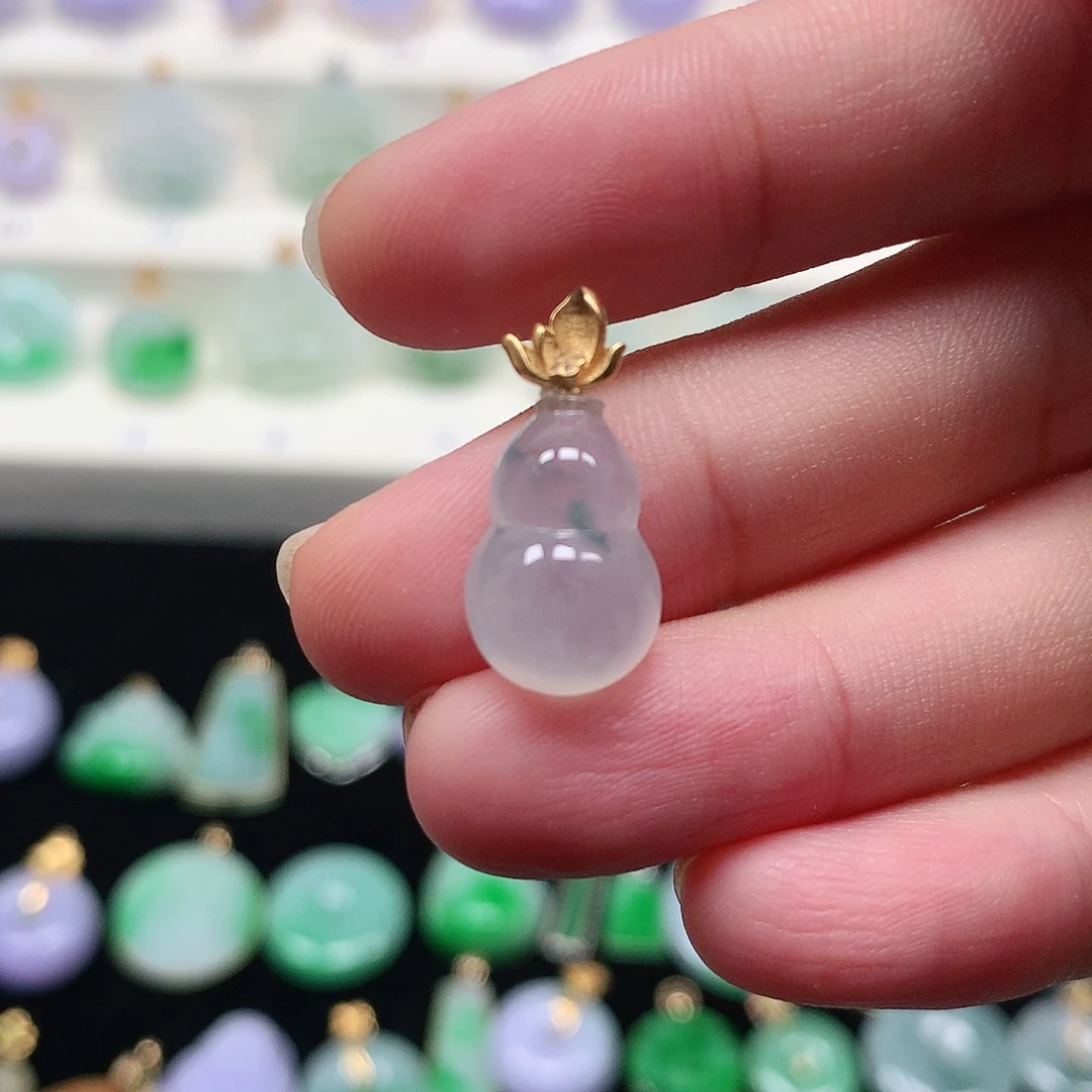 颈饰18K金镶嵌翡翠翡翠吊坠