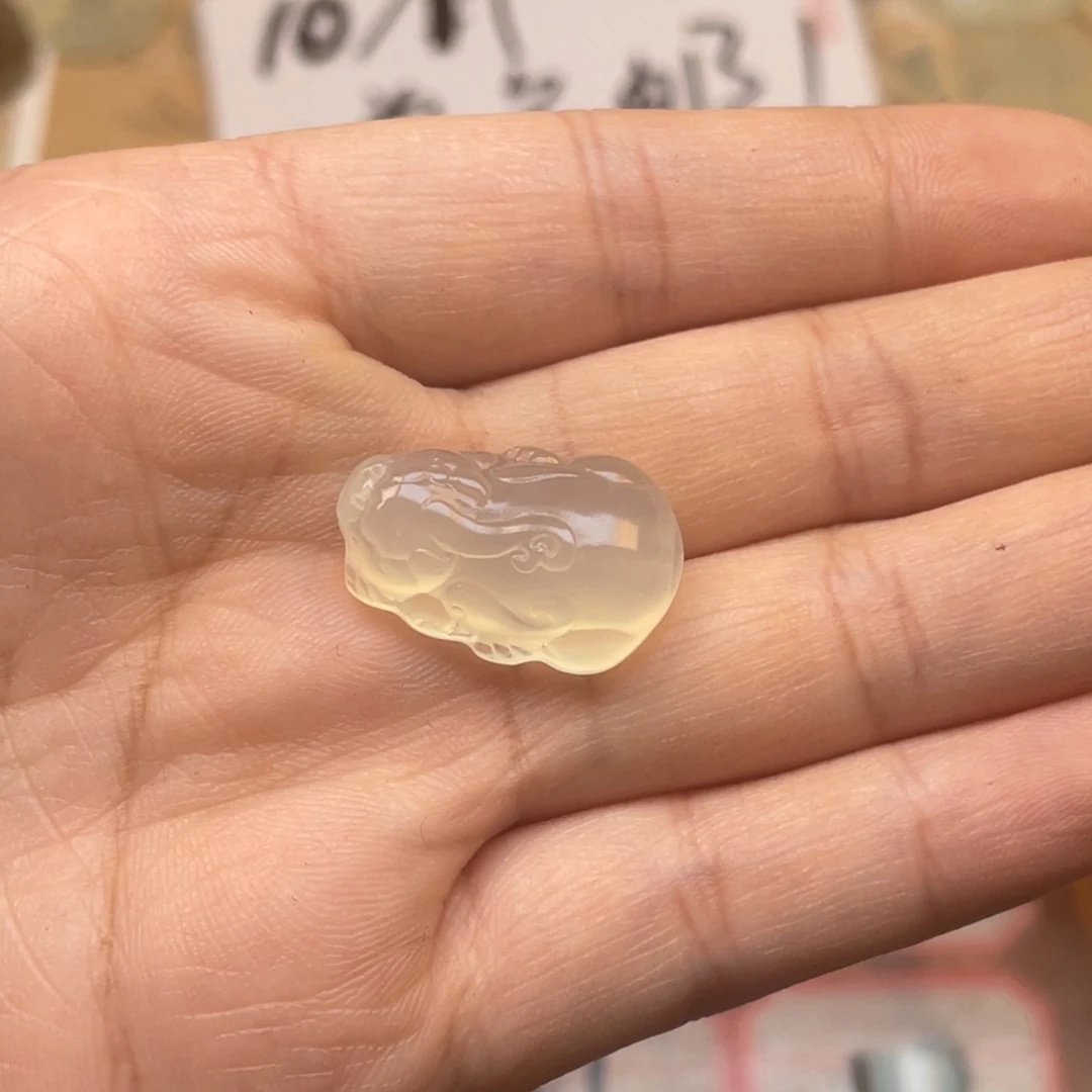 蛇纹石玉未镶嵌吊坠(不含链)别****。