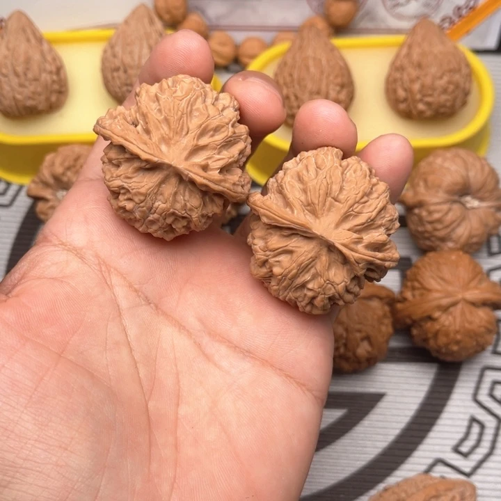 文玩核桃把件苹果园42