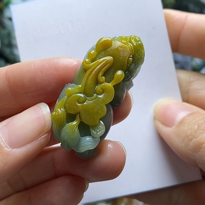 定制翡翠未镶嵌崩***鼠毛货