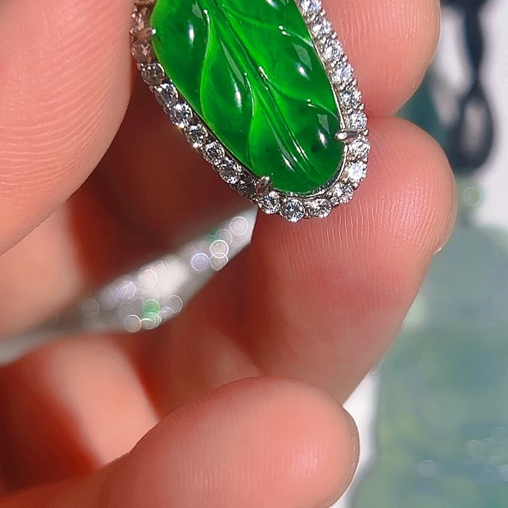 翡翠颈饰未镶嵌56678999,