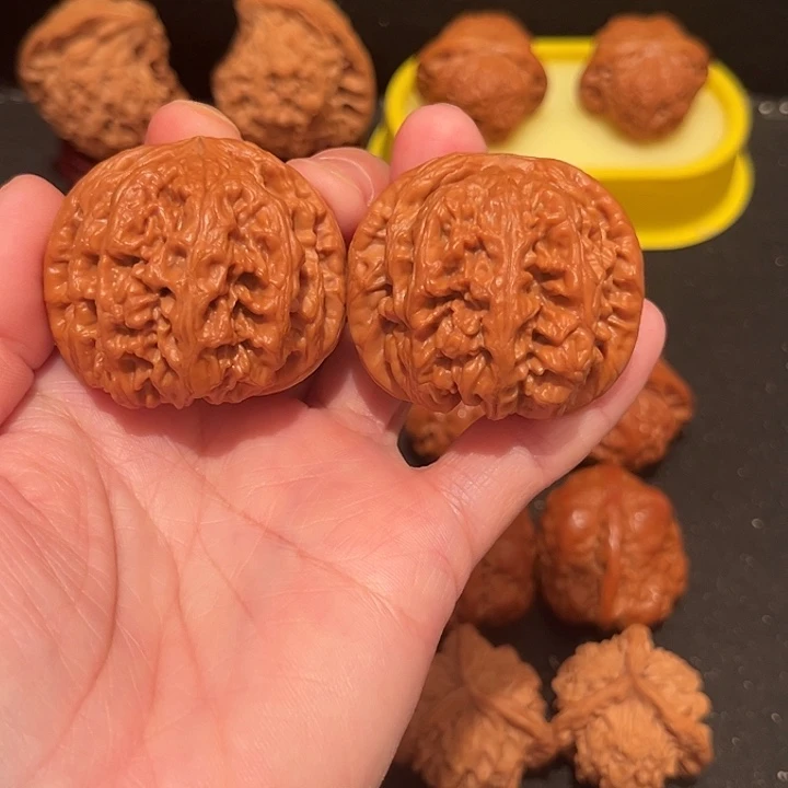 勇***前把件文玩核桃全品大粗筋