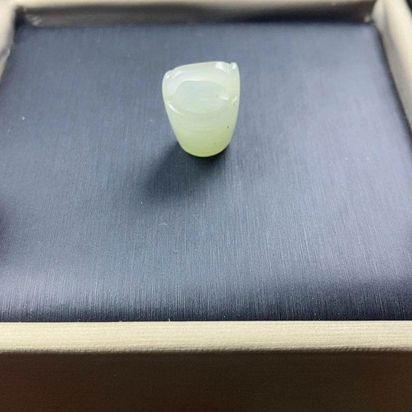 【闪购商品】颈饰未镶嵌和田玉