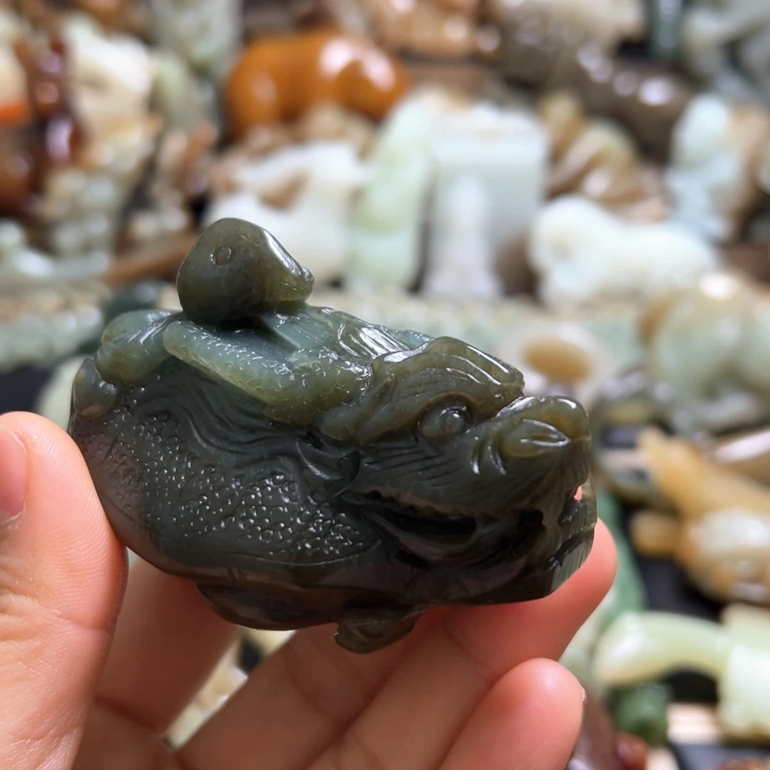 和田玉（糖玉）颈饰未镶嵌