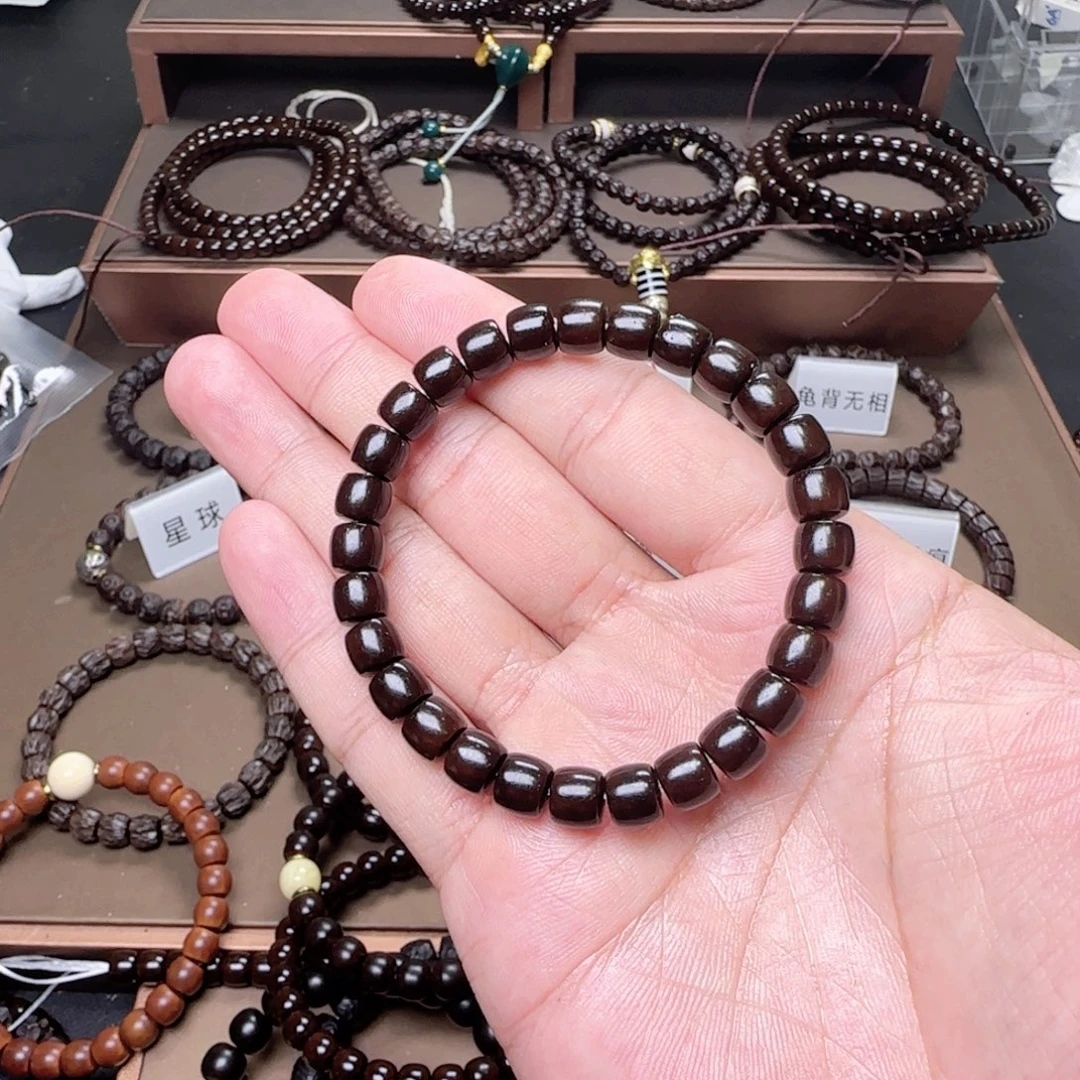 吉***米吊坠椰蒂8.7直切精挑